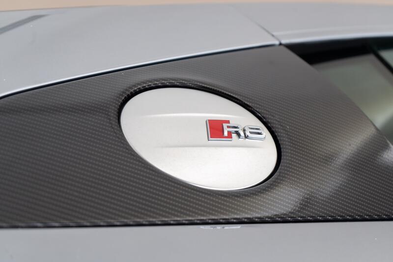 AUDI R8