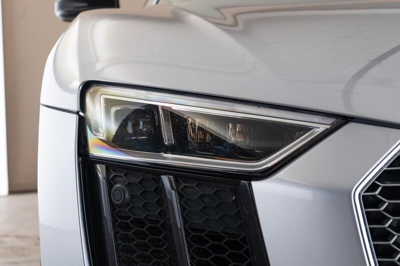 AUDI R8