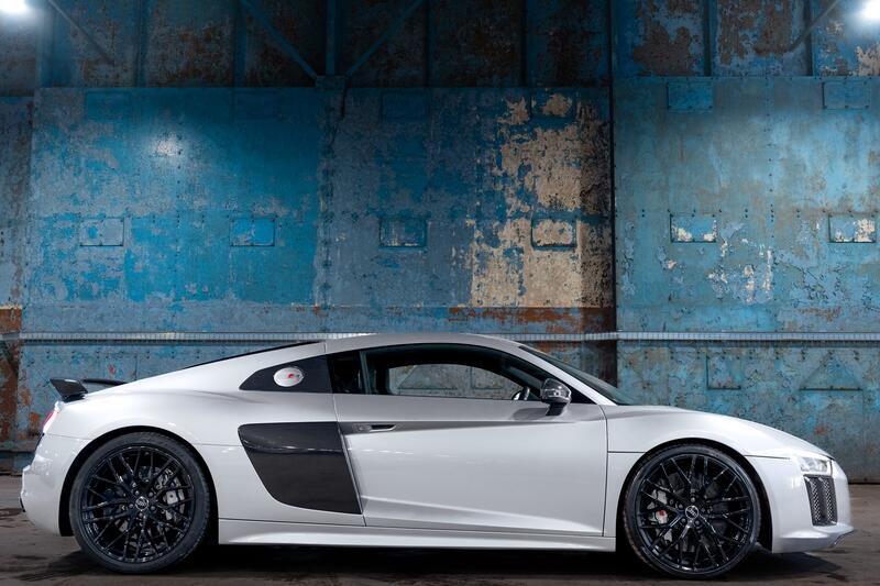 AUDI R8