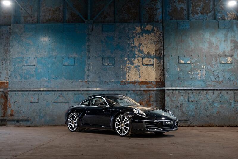 PORSCHE 911