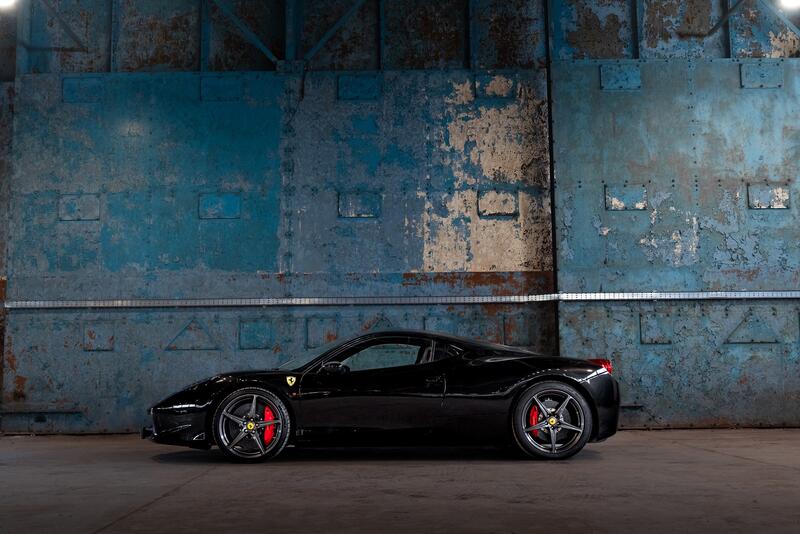 FERRARI 458