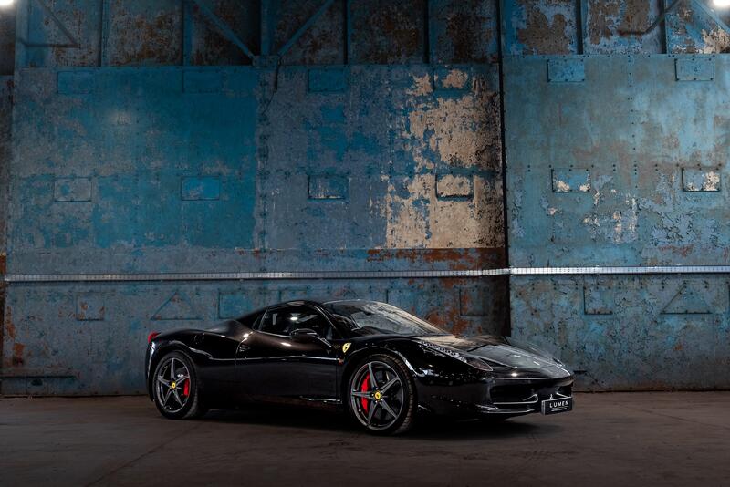 FERRARI 458