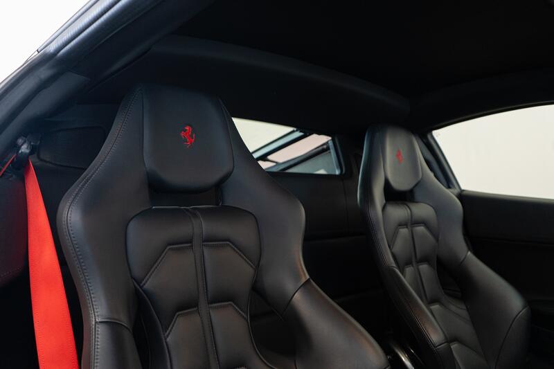 FERRARI 458