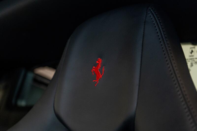 FERRARI 458