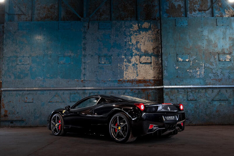 FERRARI 458