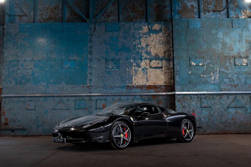 FERRARI 458