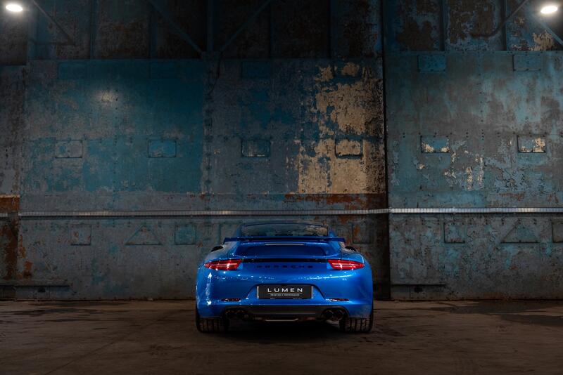 PORSCHE 911