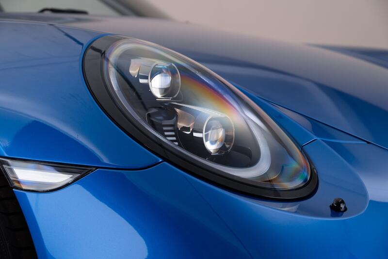PORSCHE 911