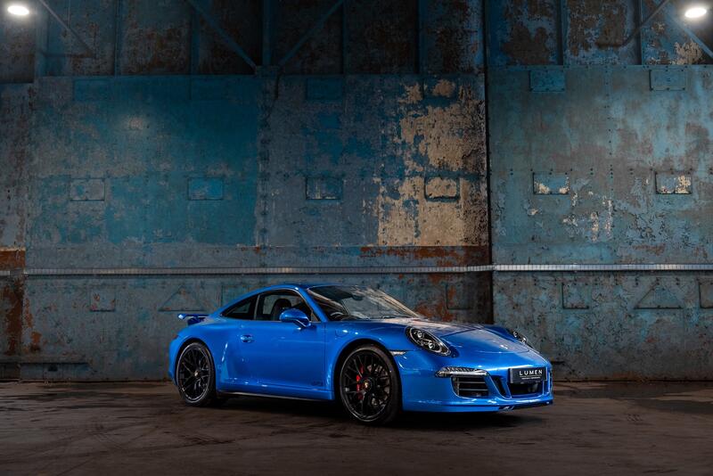PORSCHE 911