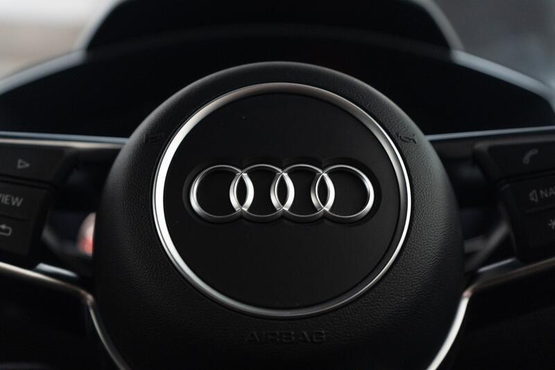 AUDI TT