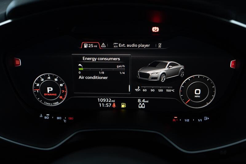 AUDI TT
