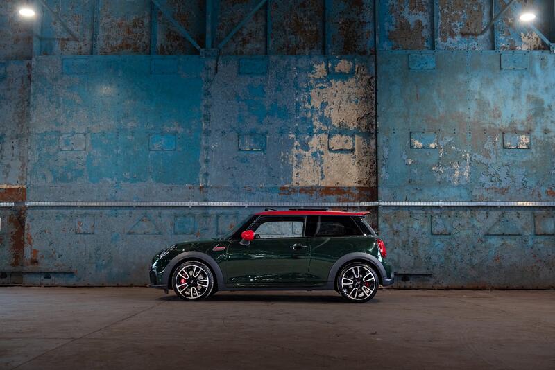 MINI HATCH