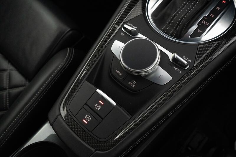 AUDI TT RS
