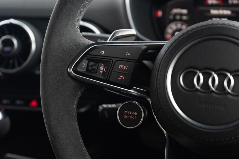 AUDI TT RS
