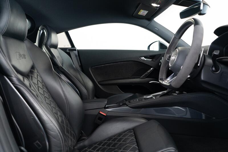 AUDI TT RS
