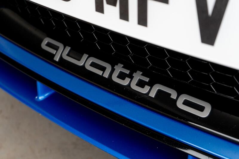 AUDI TT RS