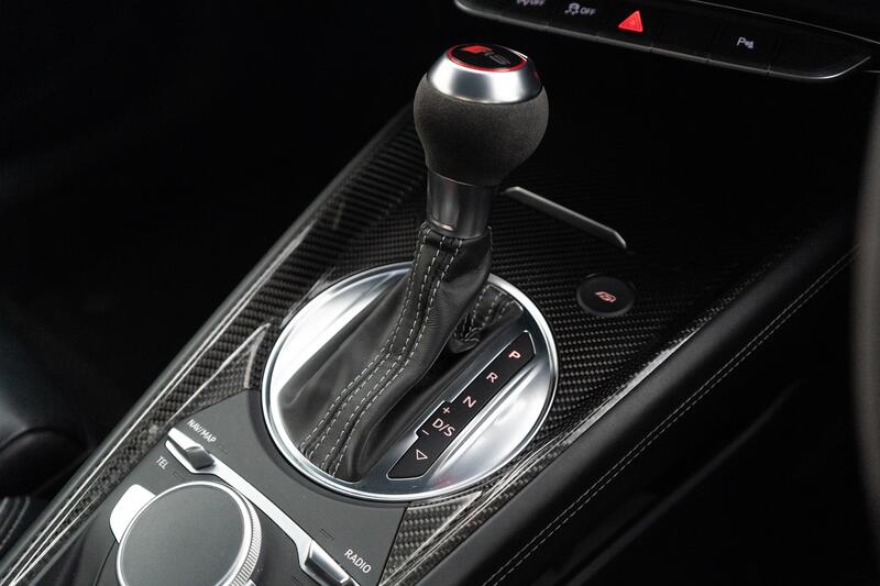 AUDI TT RS