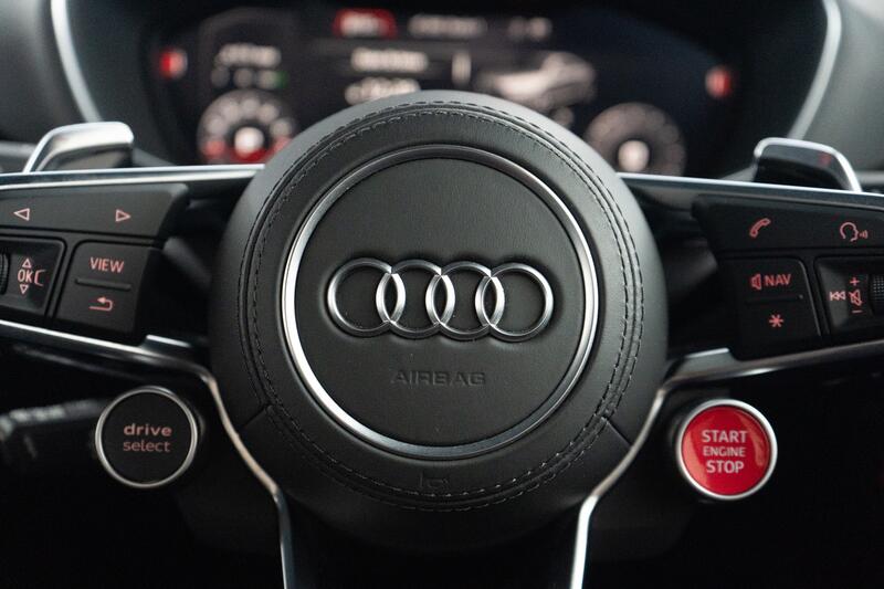 AUDI TT RS