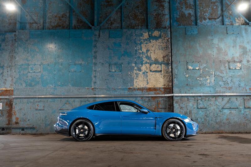 PORSCHE TAYCAN