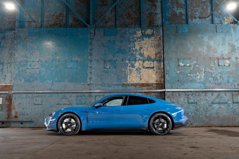 PORSCHE TAYCAN