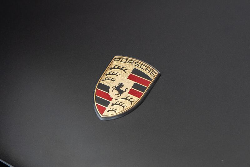 PORSCHE 911
