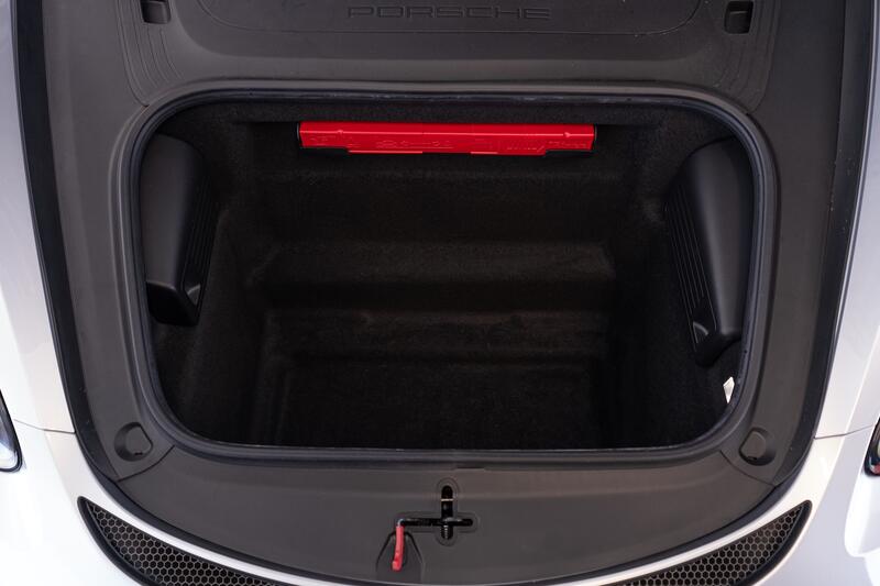 PORSCHE 718 SPYDER