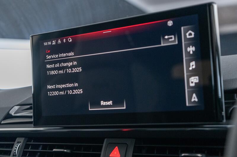 AUDI RS4