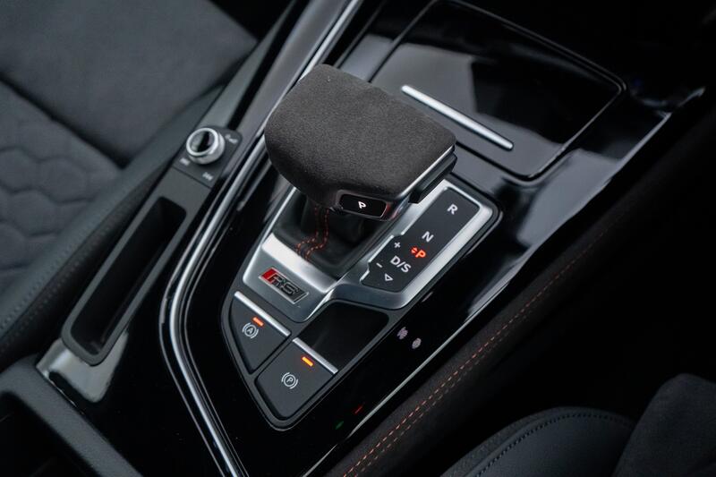 AUDI RS4