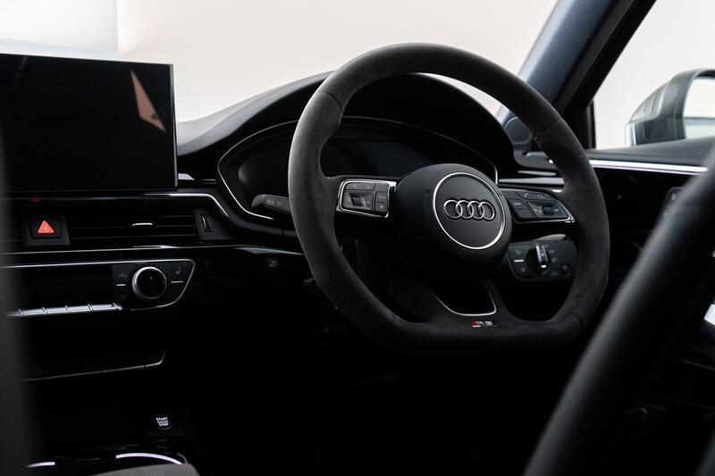 AUDI RS4