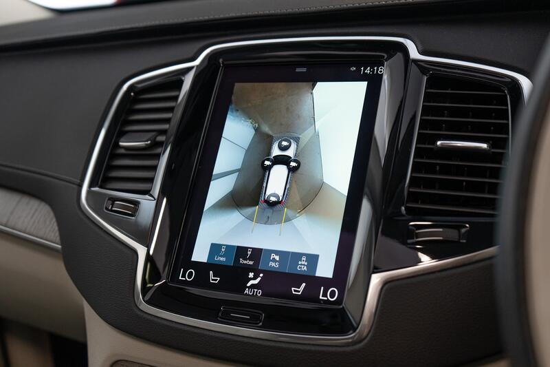 VOLVO XC90