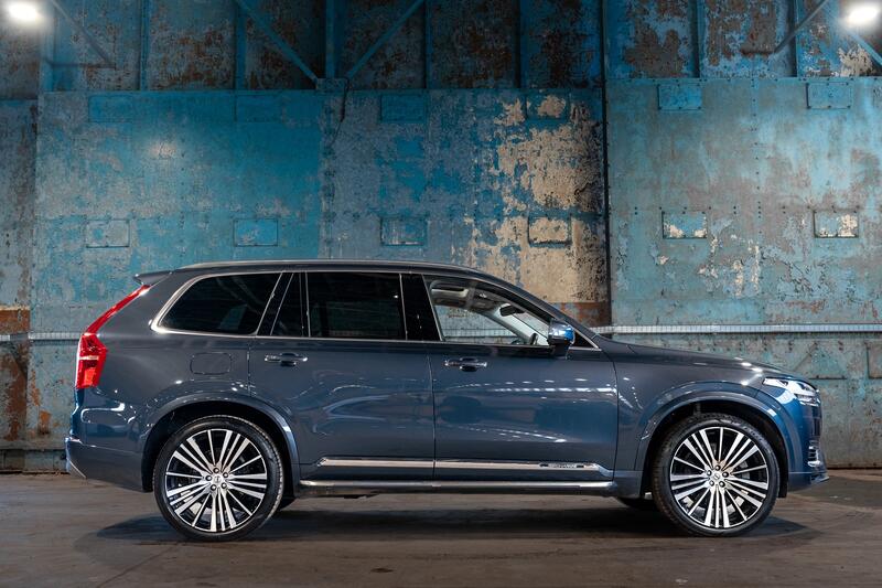VOLVO XC90