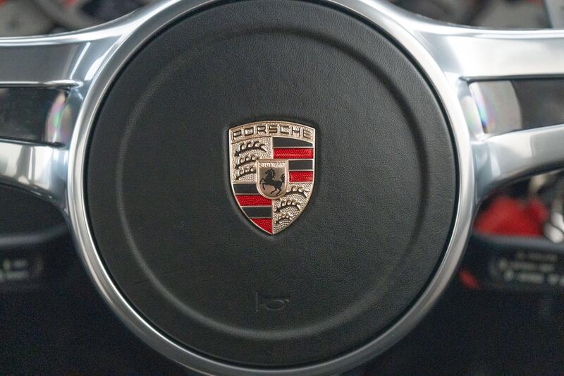 PORSCHE 911