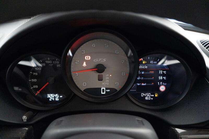 PORSCHE 718