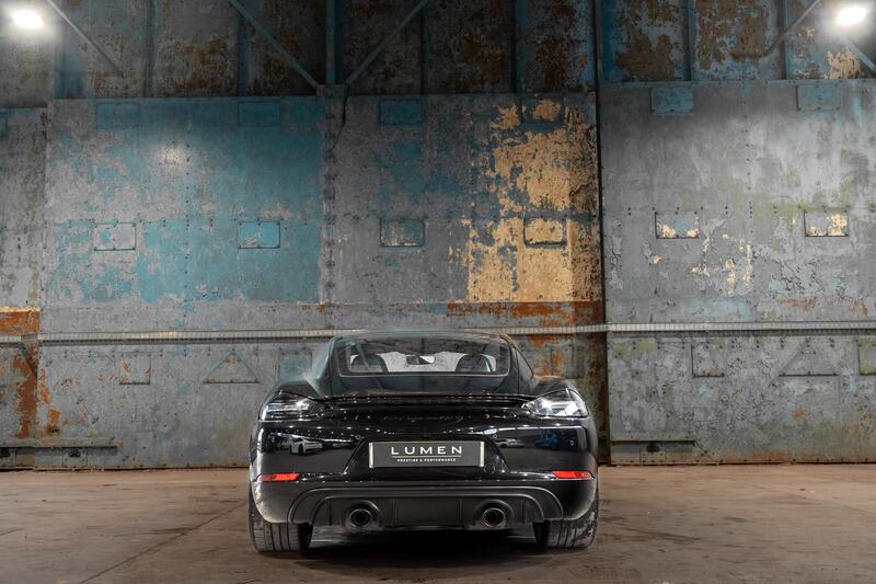 PORSCHE 718