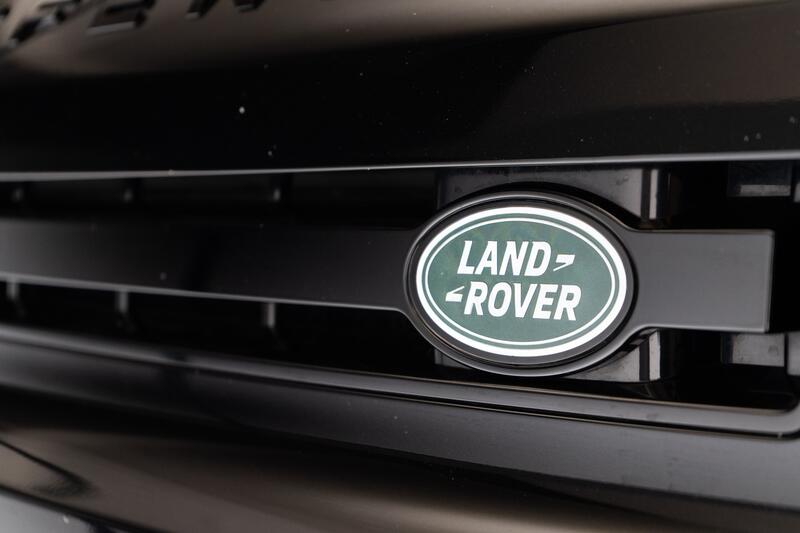 LAND ROVER DEFENDER 110