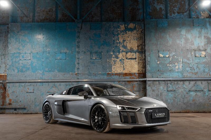 AUDI R8