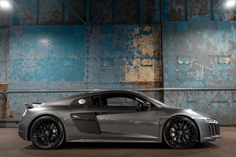 AUDI R8