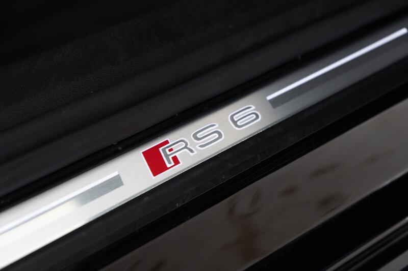AUDI RS6