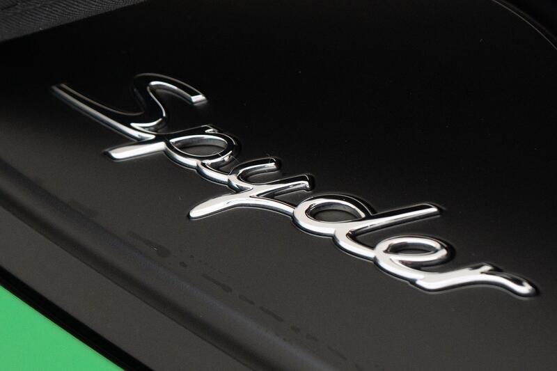 PORSCHE 718 SPYDER