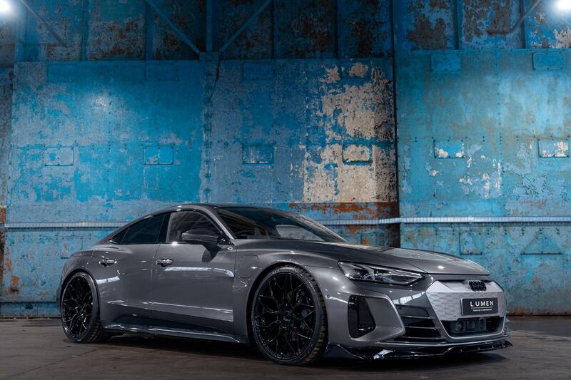 AUDI E-TRON