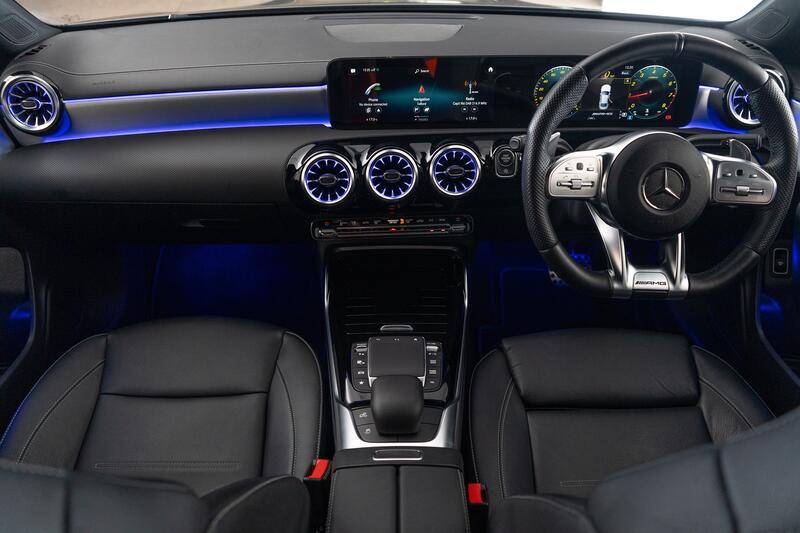 MERCEDES-BENZ CLA