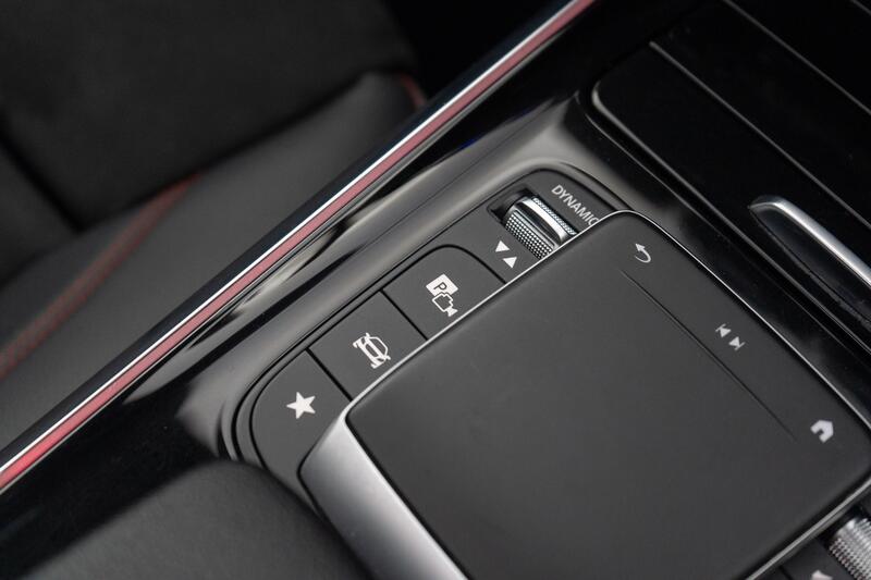 MERCEDES-BENZ GLA CLASS