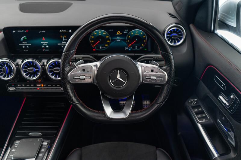 MERCEDES-BENZ GLA CLASS