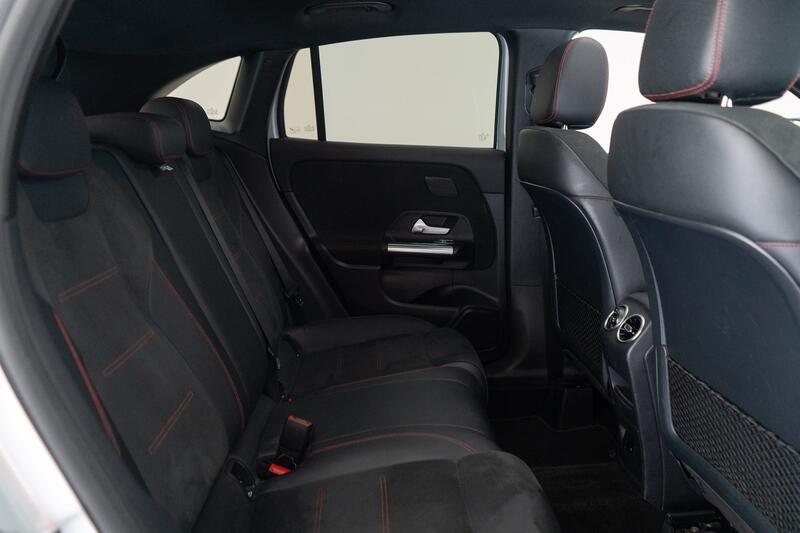 MERCEDES-BENZ GLA CLASS