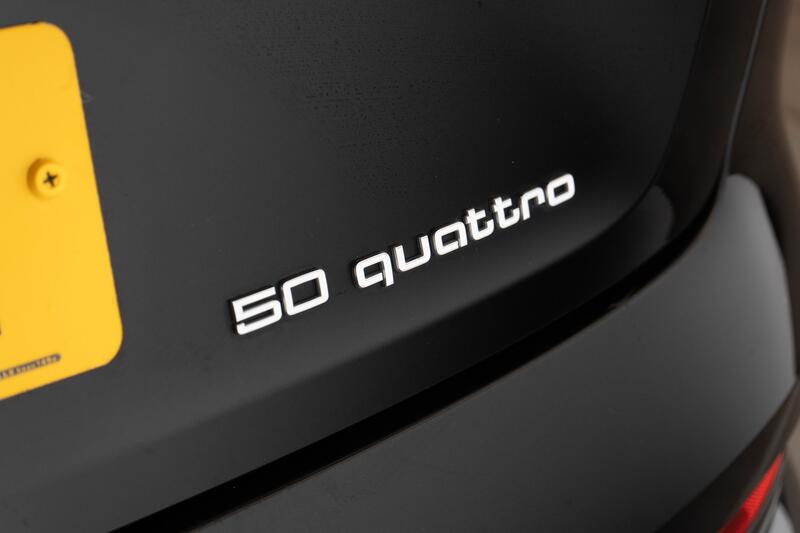AUDI E-TRON