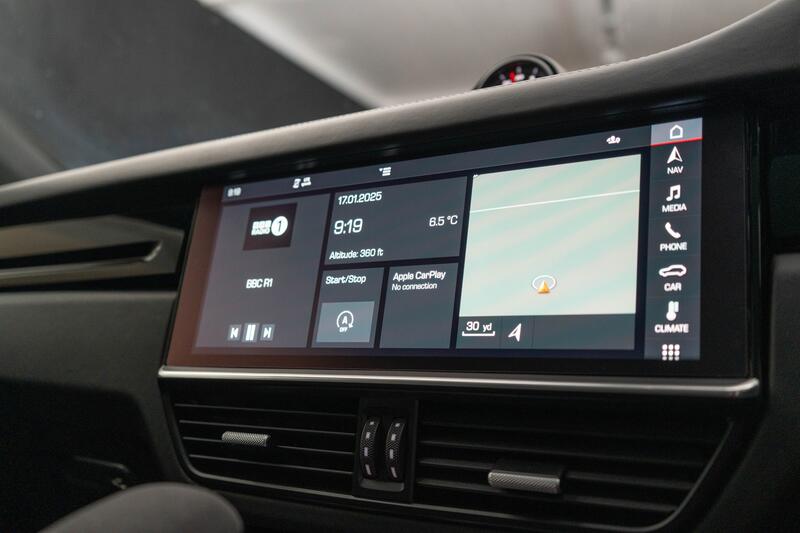PORSCHE CAYENNE