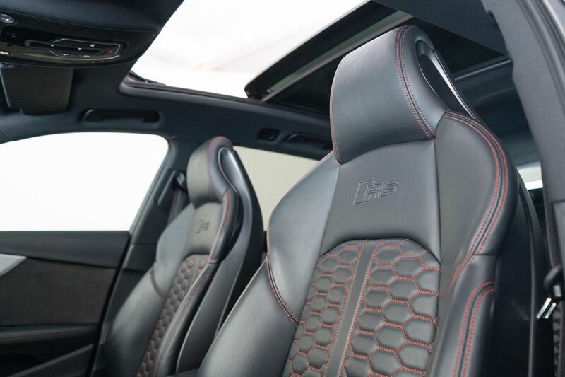 AUDI RS4