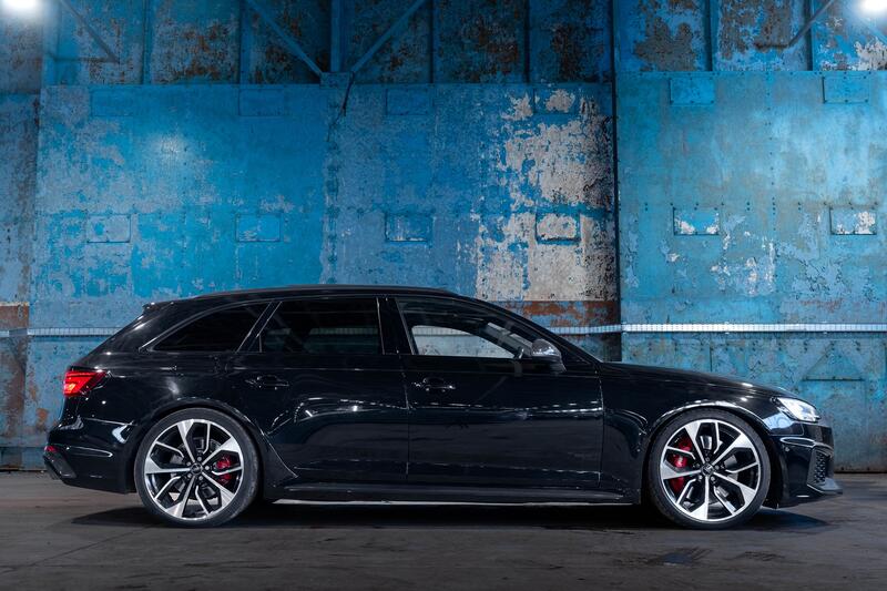 AUDI RS4