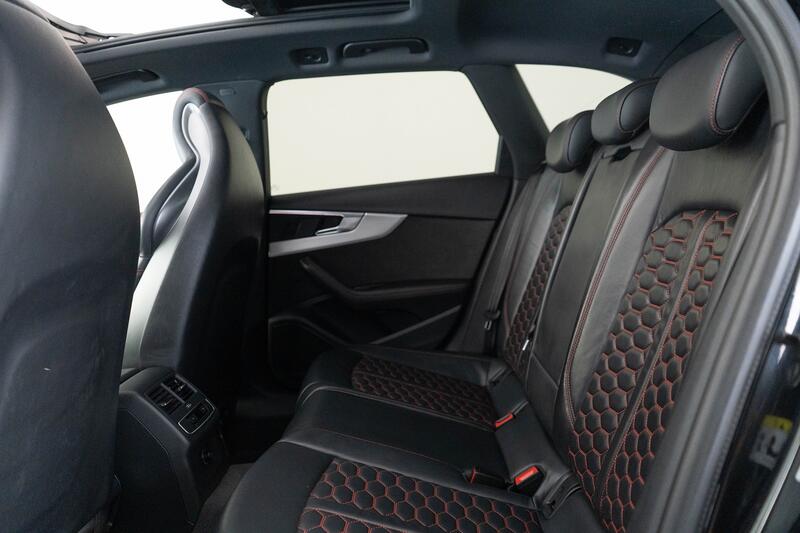 AUDI RS4