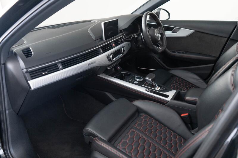 AUDI RS4